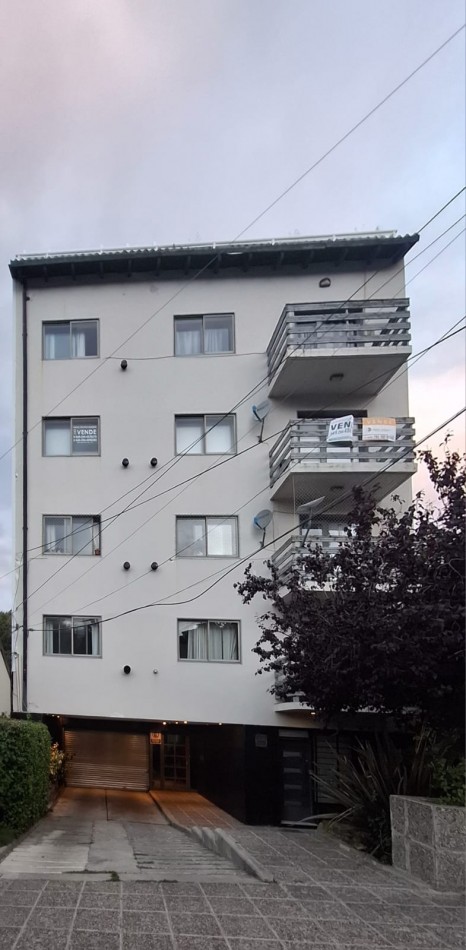 DEPARTAMENTO EN VENTA EN PASAJE GUTIERREZ AL 700