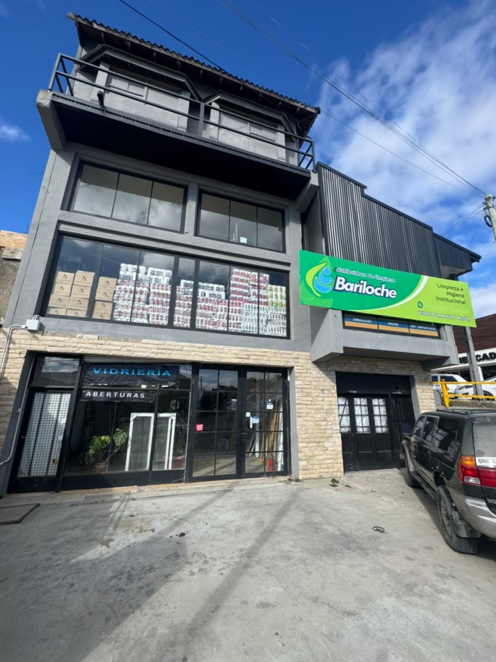 ALQUILER IMPORTANTE LOCAL COMERCIAL ONELLI