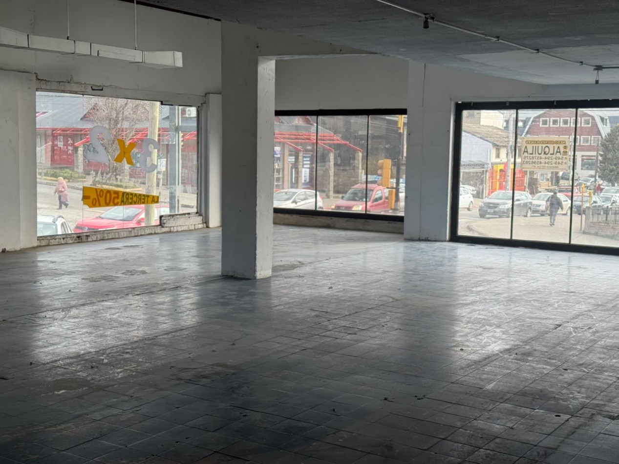 ALQUILER IMPORTANTE LOCAL COMERCIAL ONELLI