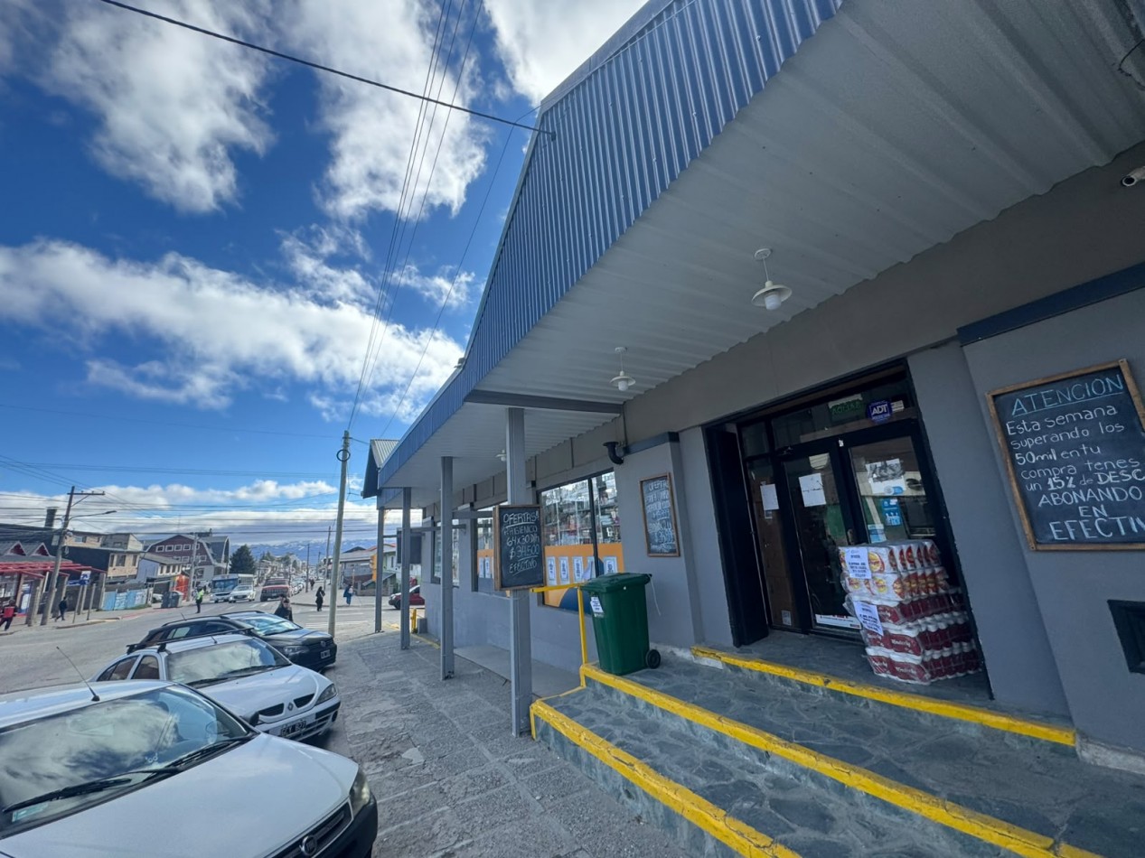 ALQUILER IMPORTANTE LOCAL COMERCIAL ONELLI