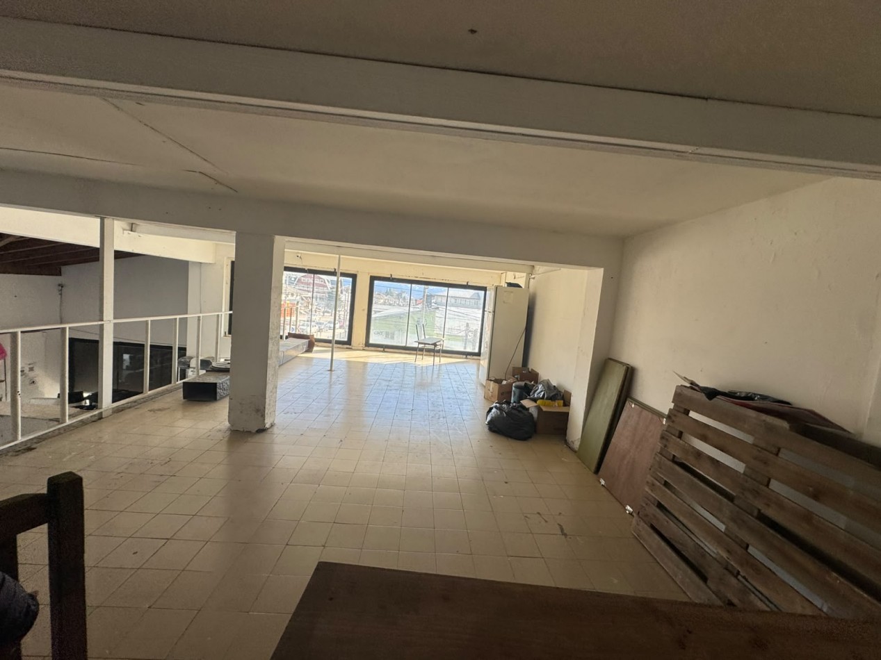 ALQUILER IMPORTANTE LOCAL COMERCIAL ONELLI