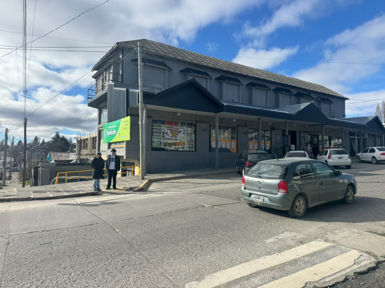 ALQUILER IMPORTANTE LOCAL COMERCIAL ONELLI