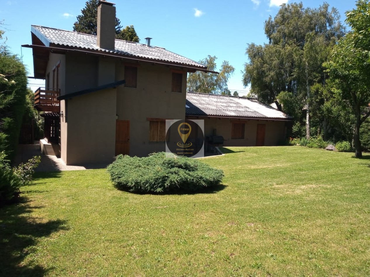 CASA A LA VENTA EN QUINTRAL AL 1200