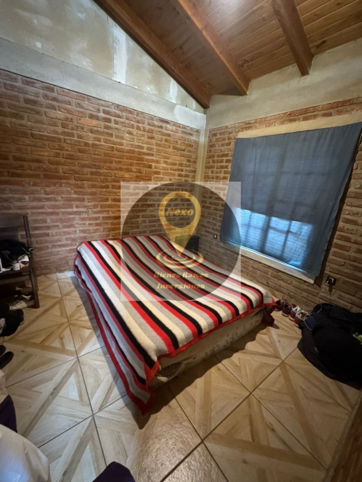 CASA A LA VENTA CON TERRENO DINA HUAPI