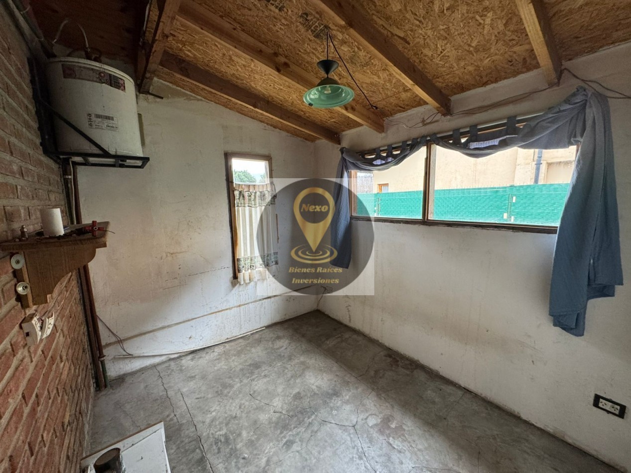 CASA A LA VENTA CON TERRENO DINA HUAPI