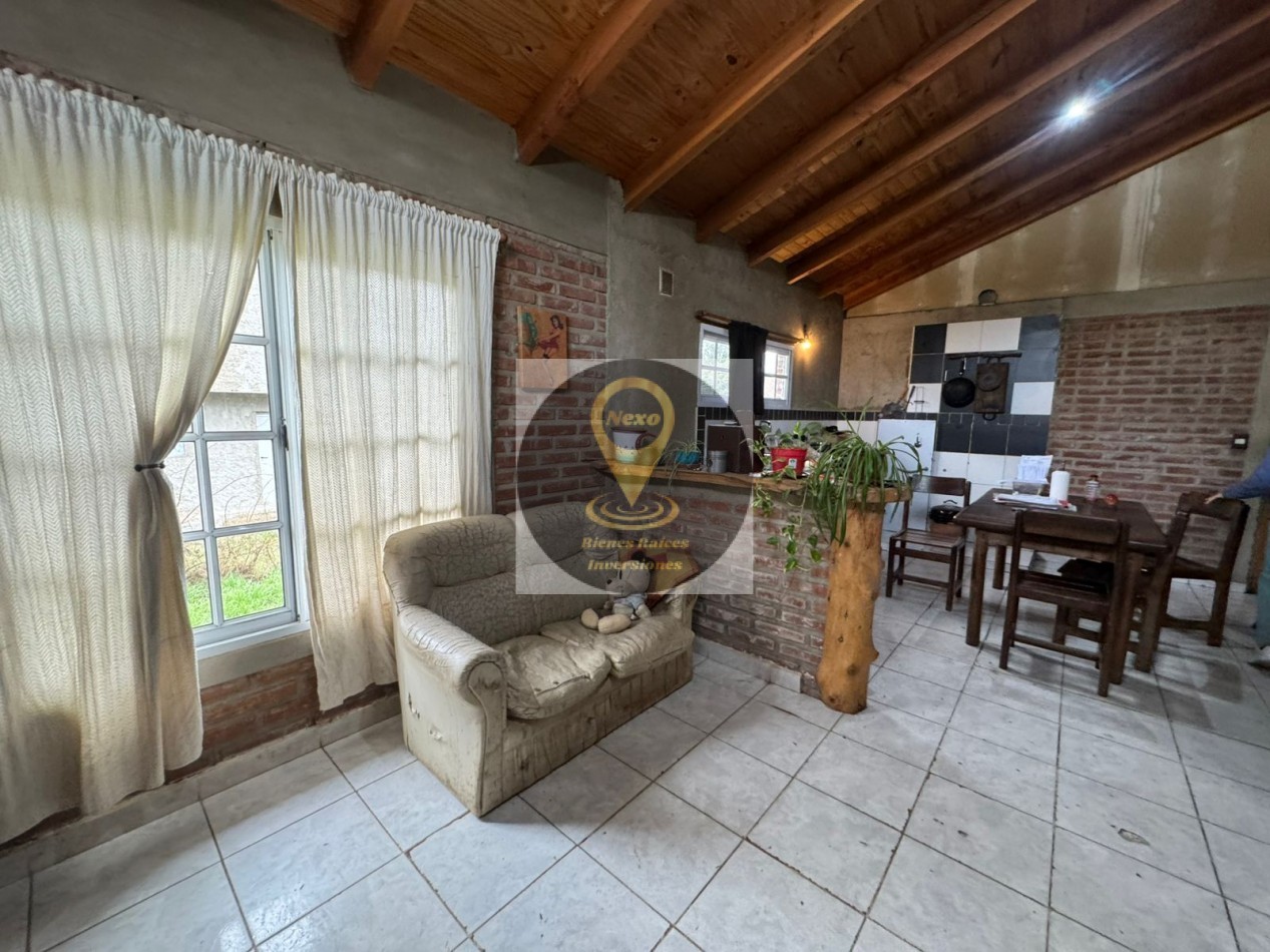 CASA A LA VENTA CON TERRENO DINA HUAPI