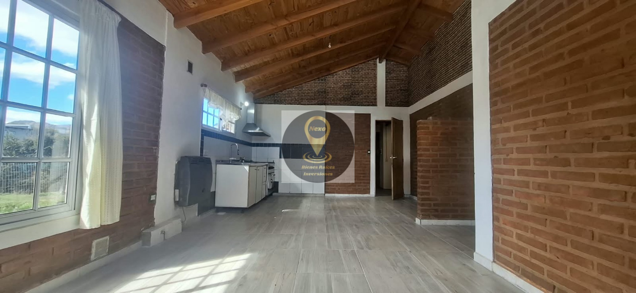 ALQUILER CASA 2 DORM+1 DINA HUAPI