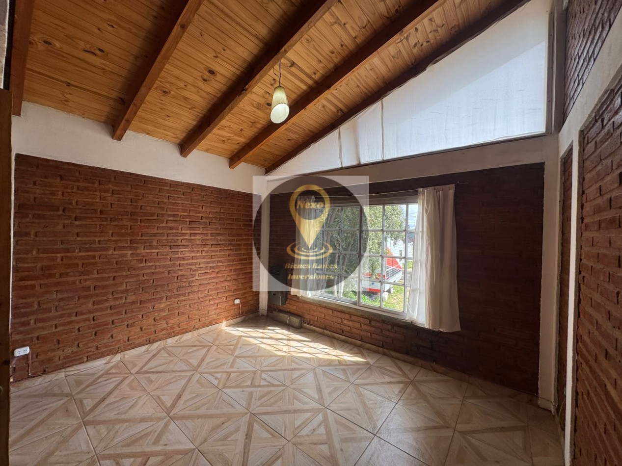 ALQUILER CASA 2 DORM+1 DINA HUAPI